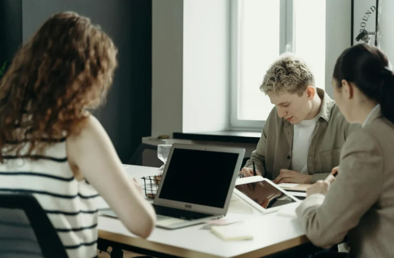 biznax-post1-min biznax-post1-min